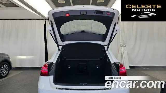 MERCEDES BENZ GLA-Classe X156 GLA220 Premium 2018 — photo 26 sur 34