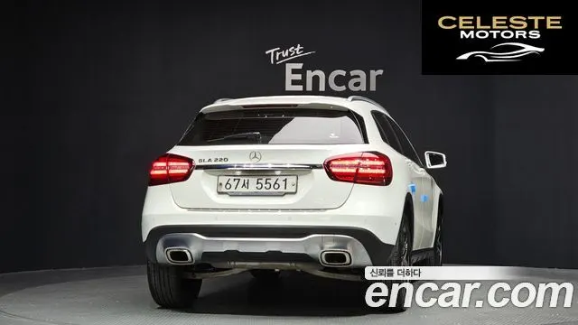 MERCEDES BENZ GLA-Classe X156 GLA220 Premium 2018 — photo 4 sur 34