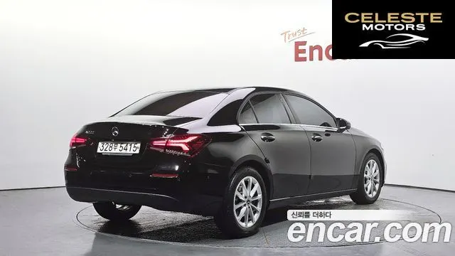 MERCEDES BENZ A-Classe W177 A220 Berline 2020 — photo 2 sur 31