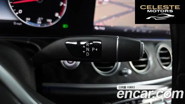 MERCEDES BENZ E-Classe W213 E300 4MATIC Avantgarde 2019 — photo 12 sur 30