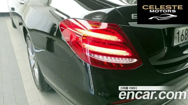 MERCEDES BENZ E-Classe W213 E300 4MATIC Avantgarde 2019 — photo 9 sur 30