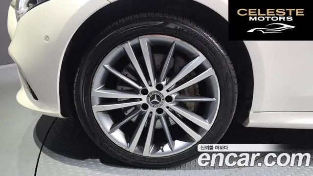 MERCEDES BENZ CLS-Classe C257 CLS400d 4MATIC 2019 — photo 5 sur 33