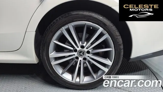 MERCEDES BENZ CLS-Classe C257 CLS400d 4MATIC 2019 — photo 7 sur 33