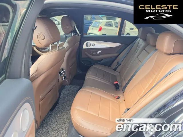 MERCEDES BENZ E-Classe W213 E350 4MATIC Avantgarde 2021 — photo 19 sur 25