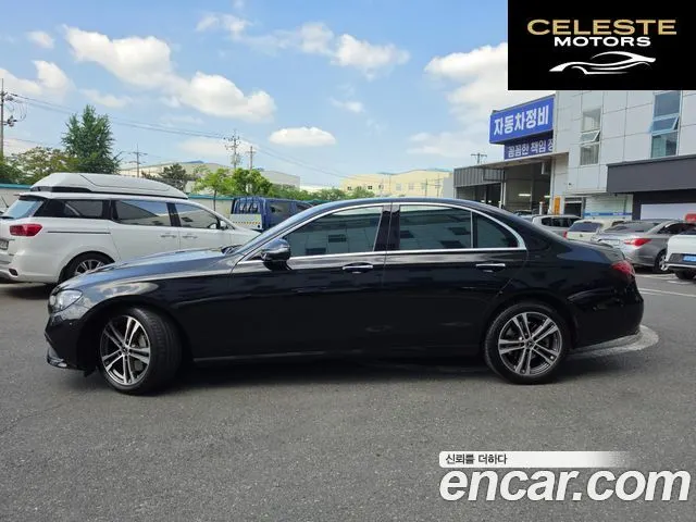 MERCEDES BENZ E-Classe W213 E350 4MATIC Avantgarde 2021 — photo 2 sur 25