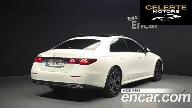 MERCEDES BENZ E-Classe W214 E200 Avantgarde 2024 — photo 2 sur 31