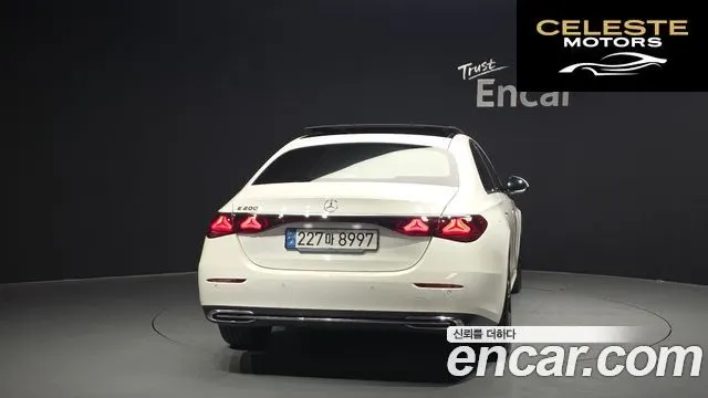 MERCEDES BENZ E-Classe W214 E200 Avantgarde 2024 — photo 4 sur 31
