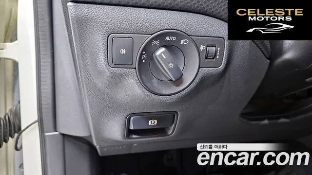 MERCEDES BENZ A-Classe W176 A200 CDI 2014 — photo 16 sur 20