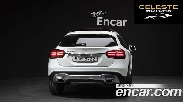 MERCEDES BENZ GLA-Classe X156 GLA220 Premium 2018 — photo 3 sur 30