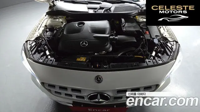 MERCEDES BENZ GLA-Classe X156 GLA220 Premium 2018 — photo 5 sur 30