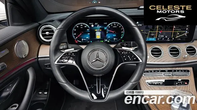 MERCEDES BENZ E-Classe W213 E300e 4MATIC Exclusive 2022 — photo 17 sur 33