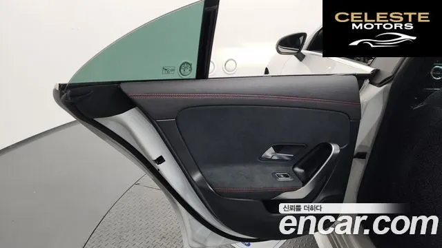 MERCEDES BENZ CLA-Classe C118 CLA250 4MATIC 2023 — photo 14 sur 32