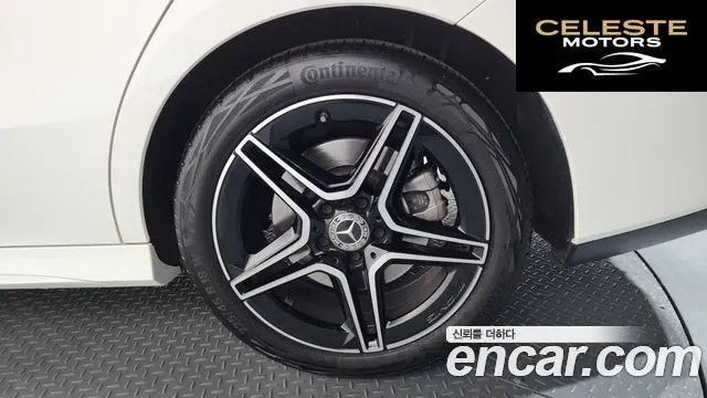 MERCEDES BENZ CLA-Classe C118 CLA250 4MATIC 2023 — photo 6 sur 32