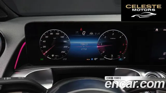 MERCEDES BENZ GLB-Classe X247 GLB200 d 2024 — photo 11 sur 31