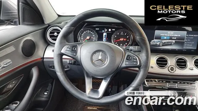 MERCEDES BENZ E-Classe W213 E200 Avantgarde 2017 — photo 13 sur 20
