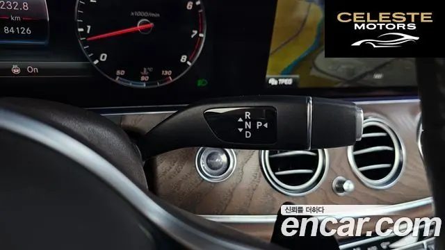 MERCEDES BENZ E-Classe W213 E300 Exclusive 2019 — photo 12 sur 44
