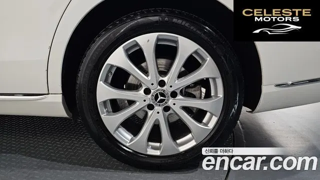 MERCEDES BENZ E-Classe W213 E300 Exclusive 2019 — photo 7 sur 44