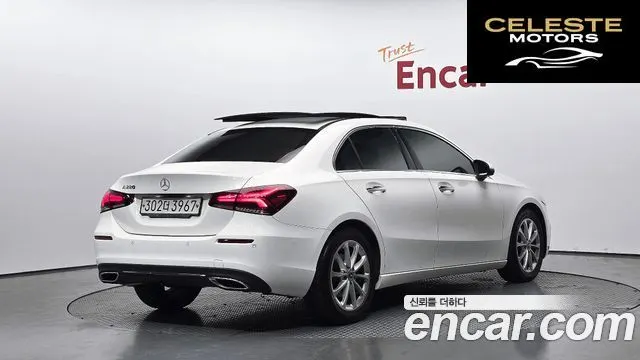 MERCEDES BENZ A-Classe W177 A220 Berline 2020 — photo 2 sur 36