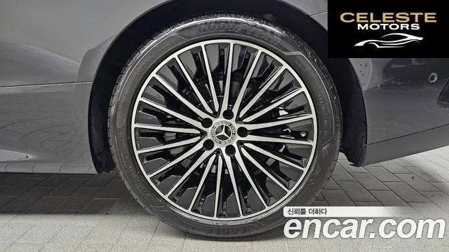 MERCEDES BENZ CLE-Classe C236 CLE200 Coupé 2024 — photo 7 sur 36
