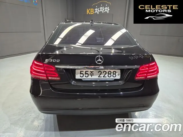MERCEDES BENZ E-Classe W212 E300 2014 — photo 4 sur 14