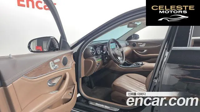 MERCEDES BENZ E-Classe W213 E220d Exclusive 2017 — photo 13 sur 20