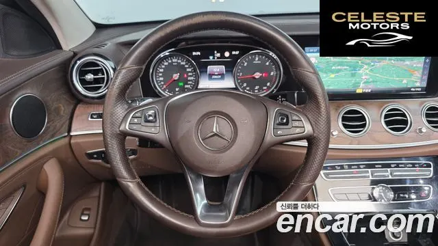 MERCEDES BENZ E-Classe W213 E220d Exclusive 2017 — photo 14 sur 20