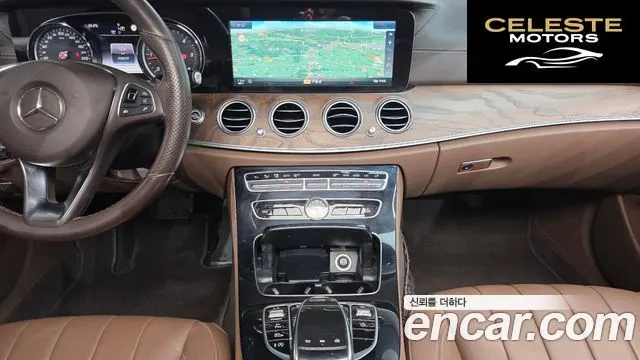 MERCEDES BENZ E-Classe W213 E220d Exclusive 2017 — photo 15 sur 20