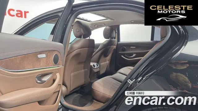 MERCEDES BENZ E-Classe W213 E220d Exclusive 2017 — photo 17 sur 20