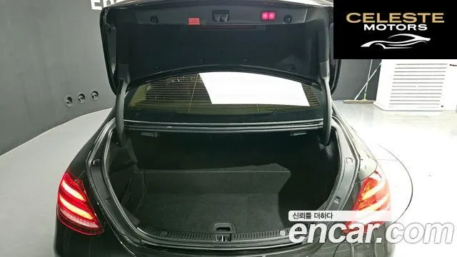 MERCEDES BENZ E-Classe W213 E300e 4MATIC Exclusive 2020 — photo 25 sur 38