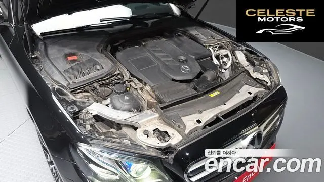 MERCEDES BENZ E-Classe W213 E220d Avantgarde 2017 — photo 6 sur 20
