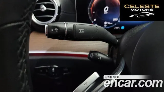 MERCEDES BENZ E-Classe W213 E300e 4MATIC Exclusive 2023 — photo 30 sur 37