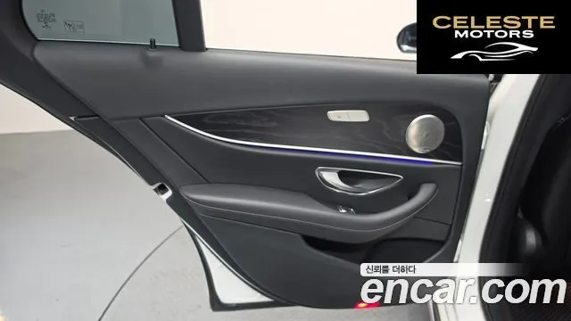 MERCEDES BENZ E-Classe W213 E200 Avantgarde 2018 — photo 15 sur 32