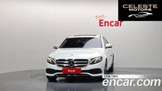 MERCEDES BENZ E-Classe W213 E200 Avantgarde 2018 — photo 3 sur 32