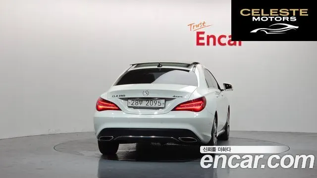 MERCEDES BENZ CLA-Classe C117 CLA250 4MATIC 2018 — photo 4 sur 32