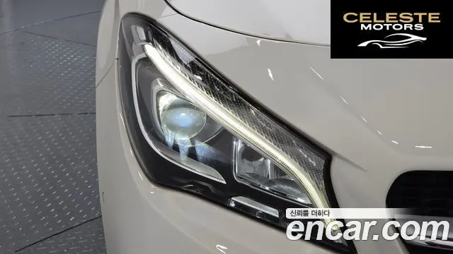 MERCEDES BENZ CLA-Classe C117 CLA250 4MATIC 2018 — photo 8 sur 32