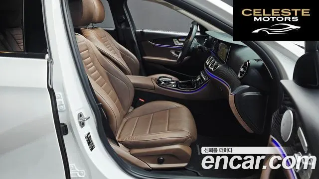 MERCEDES BENZ E-Classe W213 E300 Avantgarde 2020 — photo 11 sur 20