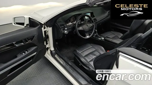 MERCEDES BENZ E-Classe W212 E350 Cabriolet 2011 — photo 12 sur 30
