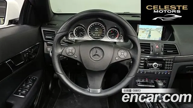 MERCEDES BENZ E-Classe W212 E350 Cabriolet 2011 — photo 18 sur 30