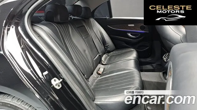 MERCEDES BENZ E-Classe W213 E220d 4MATIC Exclusive 2018 — photo 11 sur 20