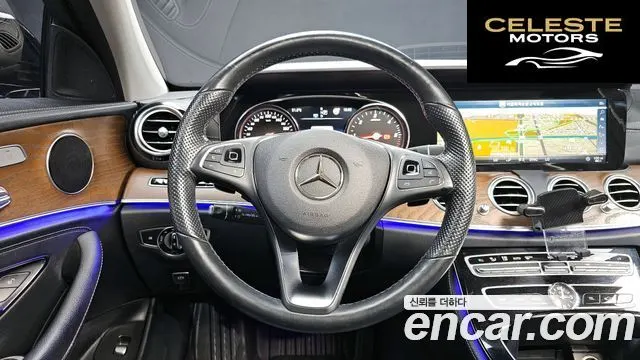 MERCEDES BENZ E-Classe W213 E220d 4MATIC Exclusive 2018 — photo 12 sur 20