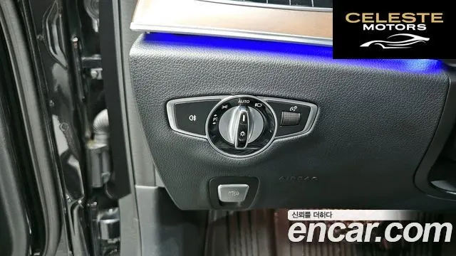 MERCEDES BENZ E-Classe W213 E220d 4MATIC Exclusive 2018 — photo 17 sur 20