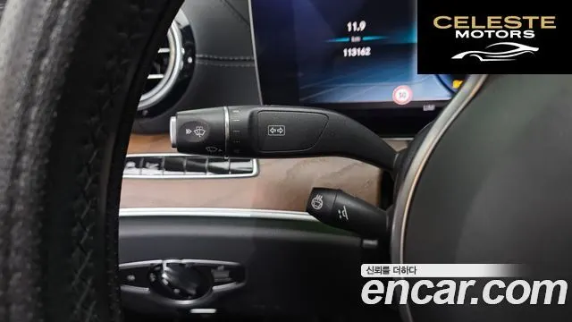 MERCEDES BENZ E-Classe W213 E300 4MATIC Exclusive 2019 — photo 24 sur 32