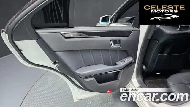 MERCEDES BENZ E-Classe W212 E300 4MATIC Avantgarde 2014 — photo 14 sur 40