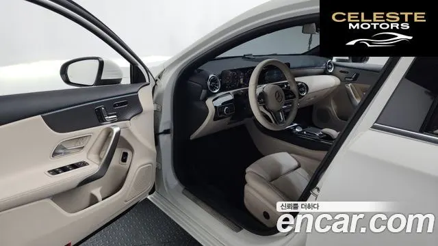 MERCEDES BENZ A-Classe W177 A220 Berline 2023 — photo 12 sur 32