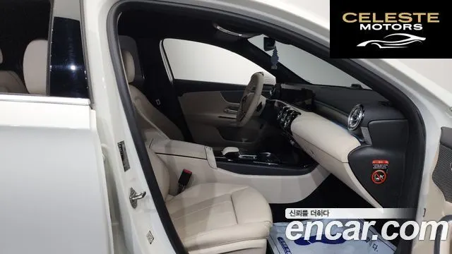MERCEDES BENZ A-Classe W177 A220 Berline 2023 — photo 15 sur 32