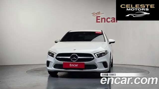 MERCEDES BENZ A-Classe W177 A220 Berline 2023 — photo 2 sur 32