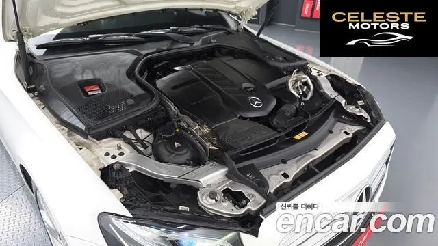 MERCEDES BENZ E-Classe W213 E220d Avantgarde 2017 — photo 6 sur 20