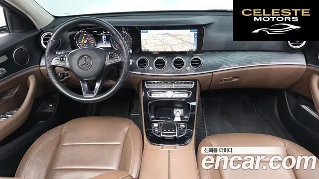 MERCEDES BENZ E-Classe W213 E220d Avantgarde 2017 — photo 7 sur 20