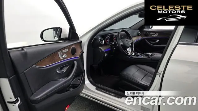 MERCEDES BENZ E-Classe W213 E300 Exclusive 2018 — photo 10 sur 20