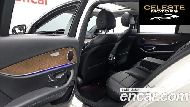MERCEDES BENZ E-Classe W213 E300 Exclusive 2018 — photo 11 sur 20
